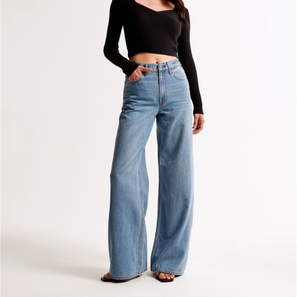 Abercrombie & Fitch curve love Wide Leg Jean 29 Long